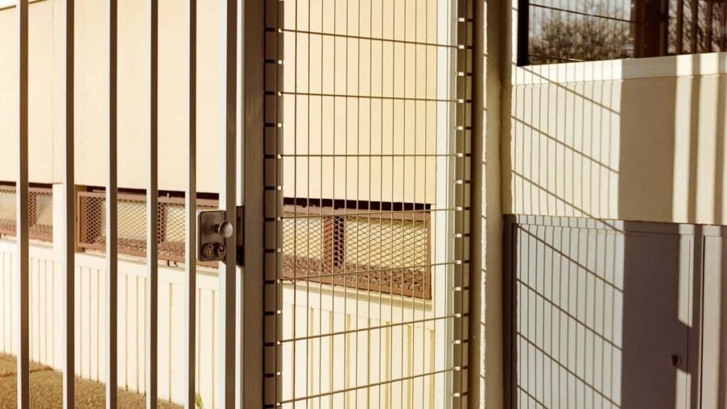 How Nepal WhatsApp bloggers can collaborate with Thailand advertisers in 2025