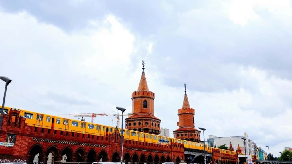 2025 Thailand Pinterest सबै वर्ग विज्ञापन दर कार्ड नेपालका लागि