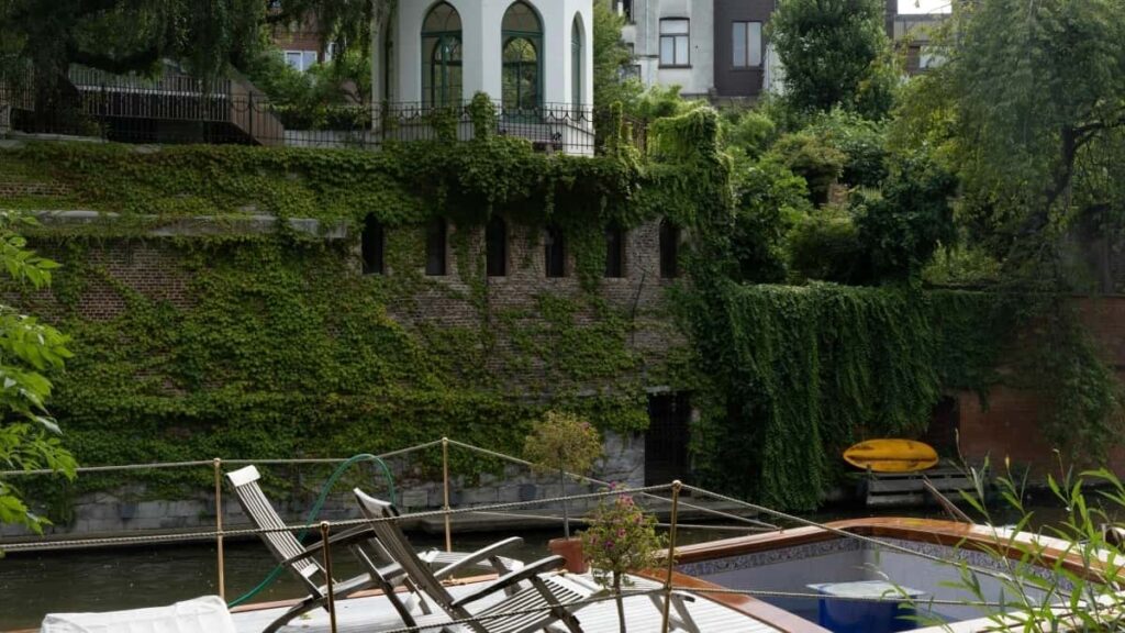 2025 Pakistan Snapchat सबै वर्ग विज्ञापन दर कार्ड नेपालका लागि