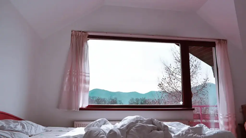 नेपालका विज्ञापनदाताहरूका लागि LinkedIn मा Latvia का ब्रान्डसँग Request Content Creation गर्ने नयाँ ट्रेन्ड र रणनीतिहरू।