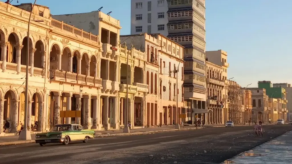 "नेपाली विज्ञापनकर्ताका लागि सिंगापुरमा Taobao-स्टाइल UGC बनाउने क्रिएटर खोज्ने व्यवहारिक मार्गदर्शिका — स्काउटिङ, रिक्रूट, र बजेट टिप्स सहित।"