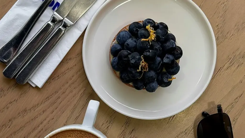 "नेपाली विज्ञापनदाताका लागि: WhatsApp मा Meta AI मिश्रणपछि तुनिसियाली बजारमा ब्रान्ड चलाउने रणनीति र जोखिमहरूको व्यवहारिक मूल्याङ्कन।"