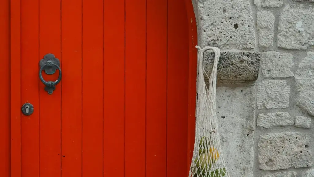 नेपालका विज्ञापनदाताहरूका लागि व्यवहारिक गाइड: टान्जानियाका Taobao सम्बन्धी क्रिएटरहरू चिने, PR प्याकेज कसरी पठाउने र पार्टनर गर्ने—लजिस्टिक्सदेखि कन्फर्मेसम्म।