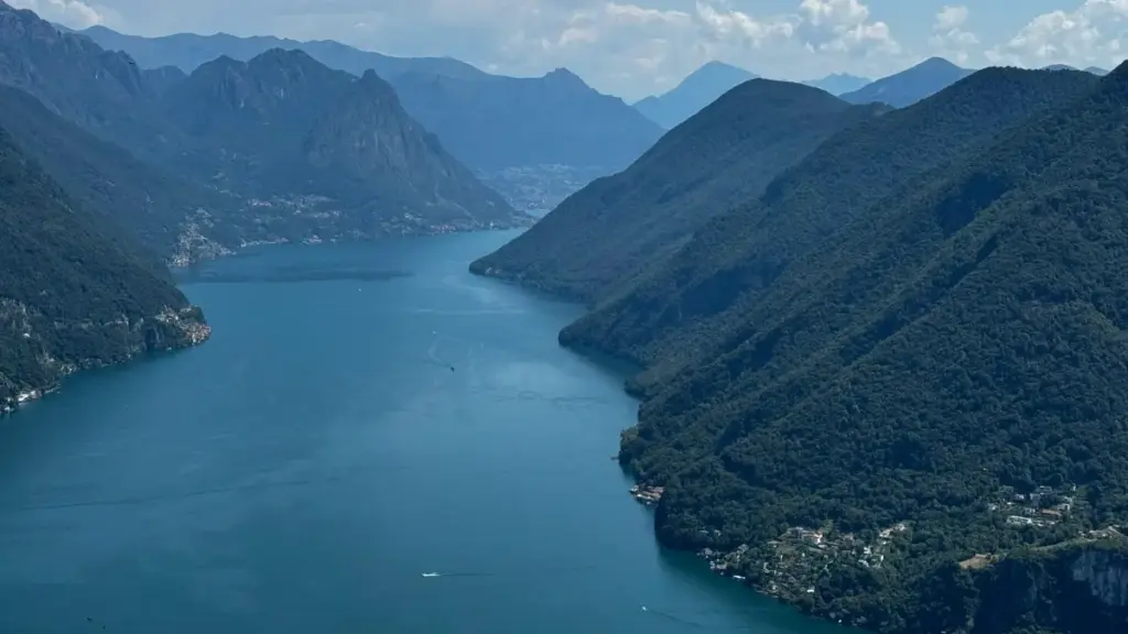 नेपालका क्रिएटर्सका लागि व्यवहारिक गाइड: Douyin मा Irish (आयरिश) ब्राण्ड कसरी खोज्ने, कसरी पहुँच पेश गर्ने र बिहाइन्ड-द-सिन्स (BTS) सामग्री सुरक्षित तरिकाले कसरी बनाउन सकिन्छ।