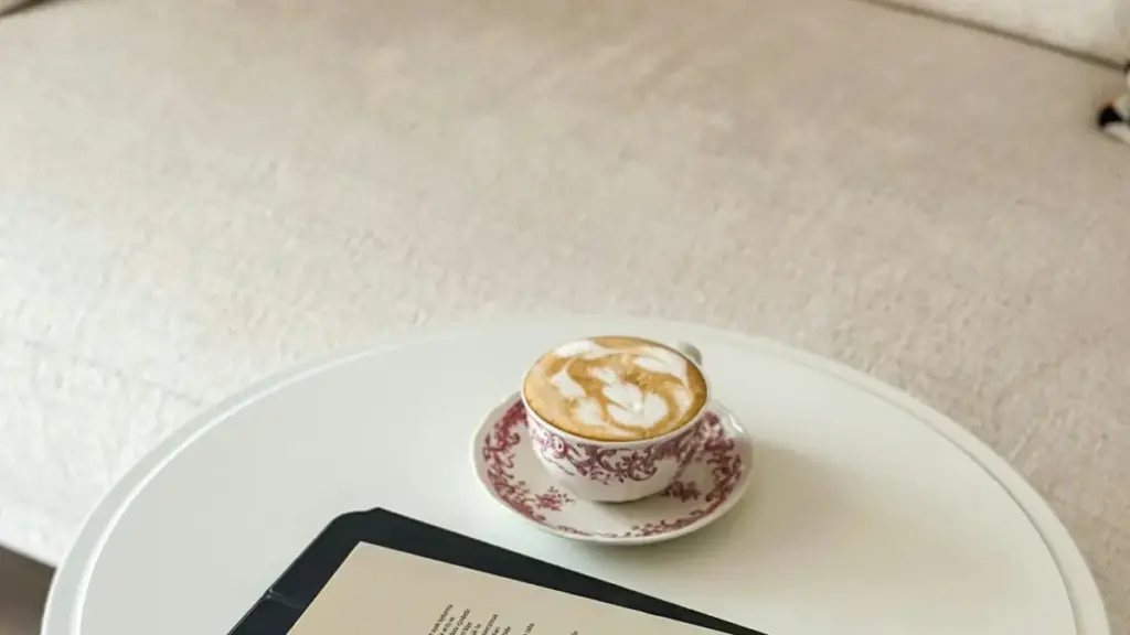 नेपालका सिर्जनाकर्मीका लागि प्रायोगिक मार्गदर्शन: Oman ब्रान्डहरूसँग OnlyFans मार्फत behind‑the‑scenes कन्टेन्ट गर्न कसरी सम्पर्क गर्ने, वैधानिक जोखिम, र प्राइभेसी टिप्स।