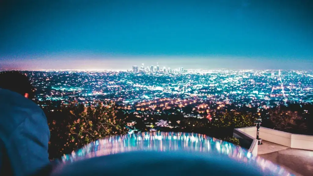 नेपालका क्रिएटरहरूका लागि सजिलो गाइड — अजरबैजानका ब्रान्डहरूसँग इन्स्टाग्राममा कसरी संपर्क गर्ने, लामो उत्पादन समीक्षा लागि प्रस्ताव तयार गर्ने र स्थानीय व्यवहारअनुसार डील फाइनल गर्ने रणनीति।