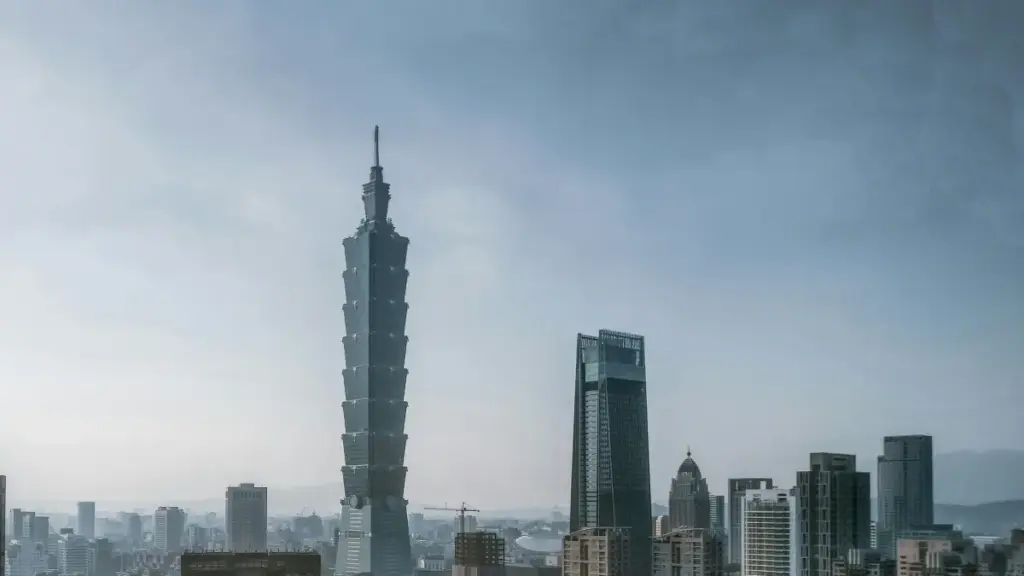 नेपालका क्रिएटर्सका लागि व्यवहारिक गाइड: चिंगारीमा मोंटेनेग्रो ब्रान्डसम्म पुग्ने तरिका, को-ब्रान्डिङ स्किम, र बजार रणनीति।