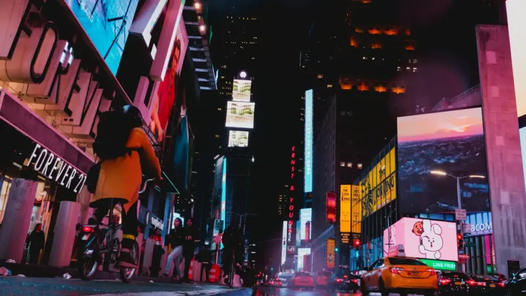 ShareChat मा कसरी मोरोक्कोका ब्रान्डहरूसँग जोडिनुस् र ब्रान्ड एम्बासेडर प्रोग्राम जित्ने रणनीति — नेपालका क्रिएटरहरूका लागि प्रायोगिक गाइड।