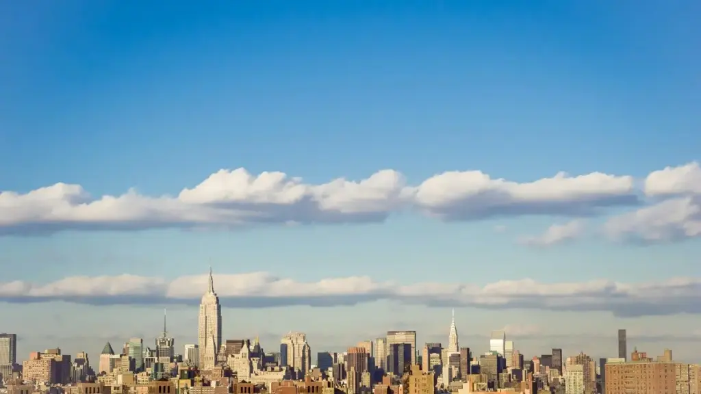 सिंगापुर ब्रान्डहरूसँग Disney Plus मा साझेदारी गरी अनबक्सिङ् र टेस्टिमोनियल क्लिप बनाउने व्यावहारिक चरणहरू, स्थानीय रणनीति र जोखिम-नियन्त्रण उपाय — नेपालबाट कसरी सुरु गर्ने भन्ने स्पष्ट गाइड।