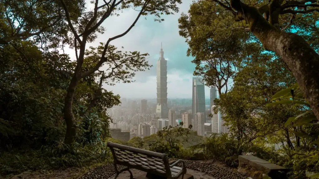 नेपालका क्रिएटरहरूका लागि फेसबुकमा आयरल्याण्ड ब्रान्डसँग नि:शुल्क स्याम्पल/गिफ्ट प्राप्त गर्ने व्यवहारिक उपाय, कानूनी रिस्क र सफल पहुँच रणनीतिहरू।