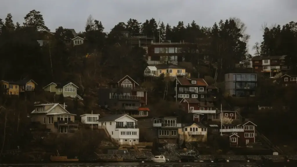 नेपालका विज्ञापनदातालाई लक्षित, क्यानाडाका SoundCloud क्रिएटर खोज्ने प्रायोगिक मार्ग, प्लेटफर्म-क्रस स्ट्र्याटेजी र 2026 ट्रेन्ड इनसाइट्स समेटिएको गाइड।