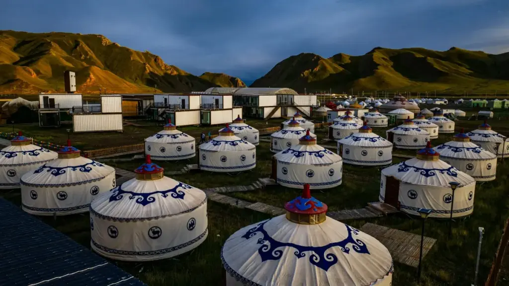 अष्ट्रेलियाली ब्रान्डलाई Line मा कसरी भेट्ने, DM कसरी लेख्ने, र BTS कन्टेन्टका लागि सहकार्य कसरी पक्का गर्ने भन्ने प्र्याक्टिकल गाइड।