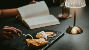 VK मा माल्टा ब्रान्डसँग कसरी कनेक्सन बनाउने, नयाँ अडियन्ससम्म पुग्ने, र काम लाग्ने outreach कसरी गर्ने भन्ने प्र्याक्टिकल गाइड।